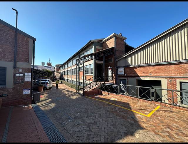 266M² OFFICE TO LET IN OBSERVATORY